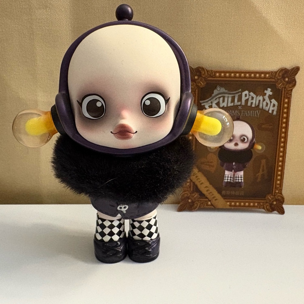 Uncle Fester from Skullpanda collab w/ the Addams Family. Discontinued series!